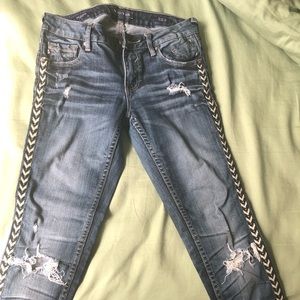 Vigoss distressed skinny jean